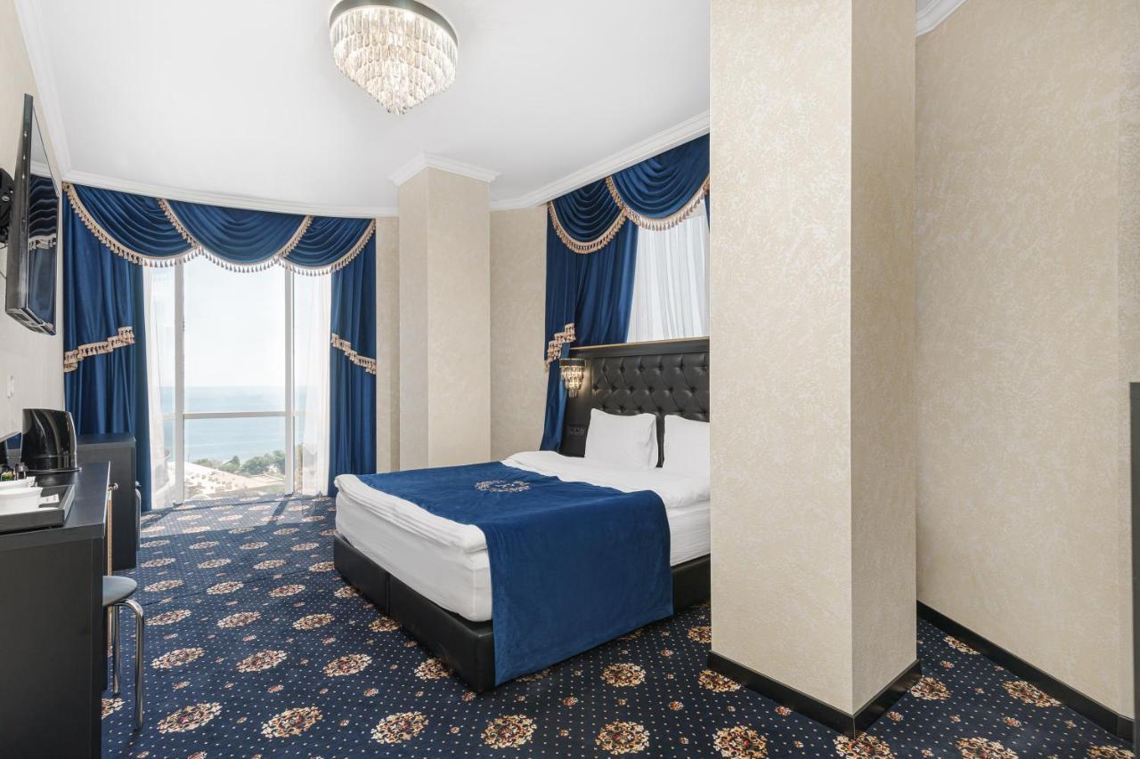Apart Hotel D'Monica Odessa Exterior foto