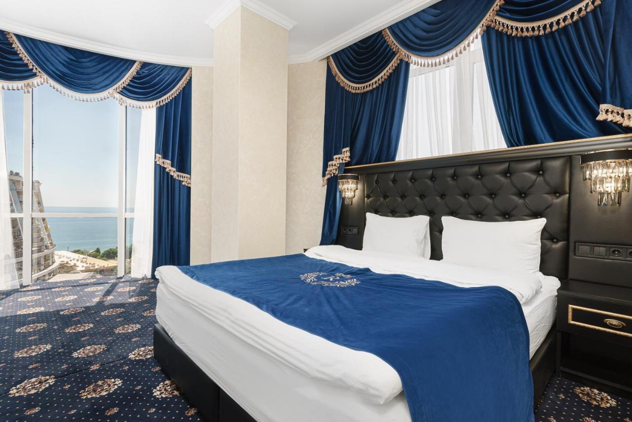 Apart Hotel D'Monica Odessa Exterior foto